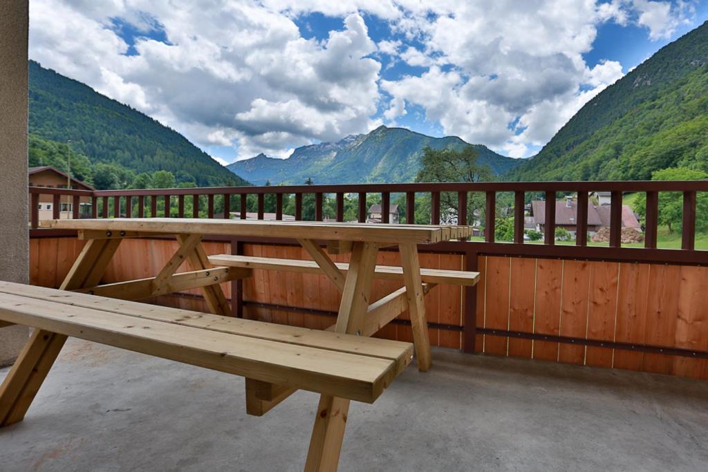 La Foret Thones Exterior photo